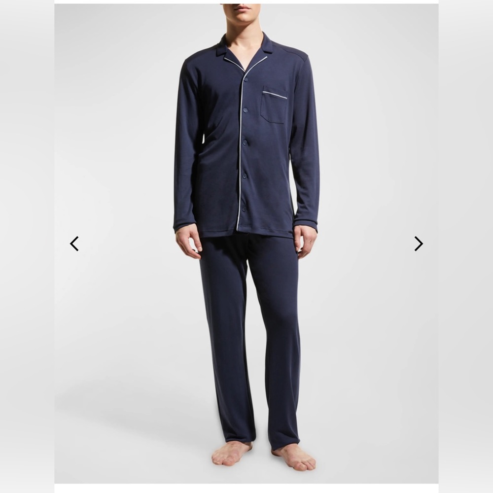 NWT Saks Faith Avenue men’s (comfy 4 us ladies 2!) pajama set. Orig price $238!